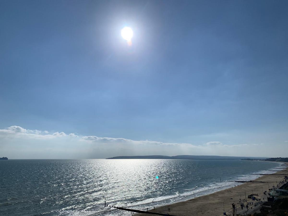 Bournemouth Beachfront Retreat 3 Bedroom 3 Bathroom Seaside B&B With Free Parking Екстер'єр фото