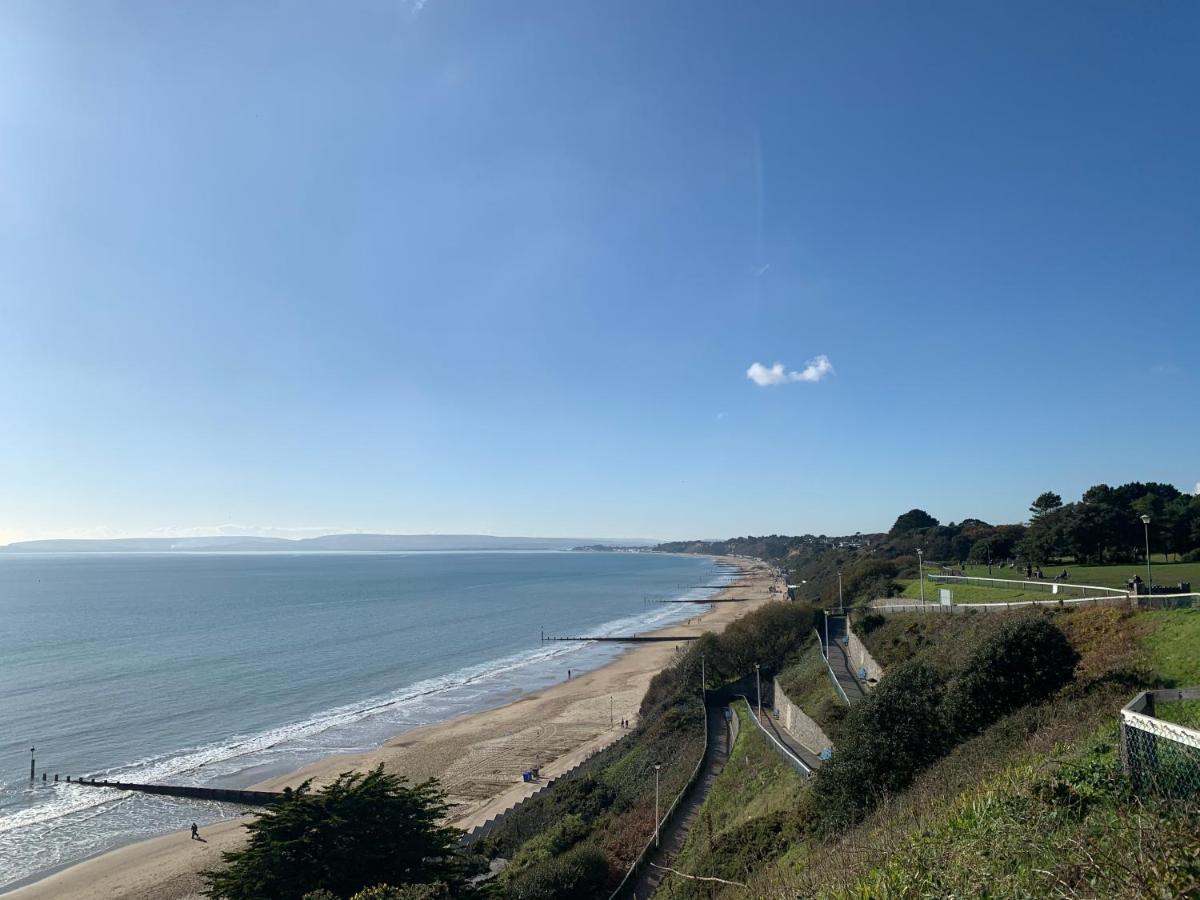 Bournemouth Beachfront Retreat 3 Bedroom 3 Bathroom Seaside B&B With Free Parking Екстер'єр фото